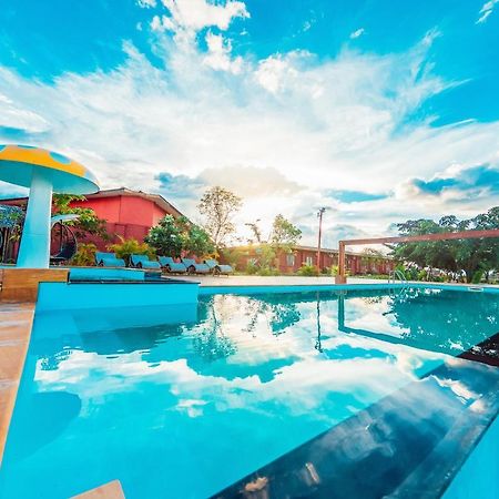 Royal Emerald River View Resort Баган Екстер'єр фото