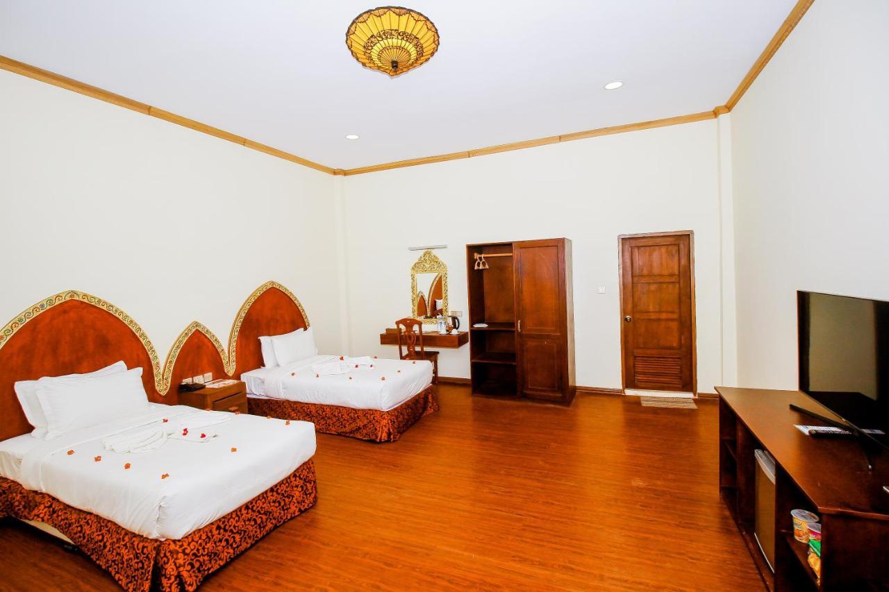 Royal Emerald River View Resort Баган Екстер'єр фото