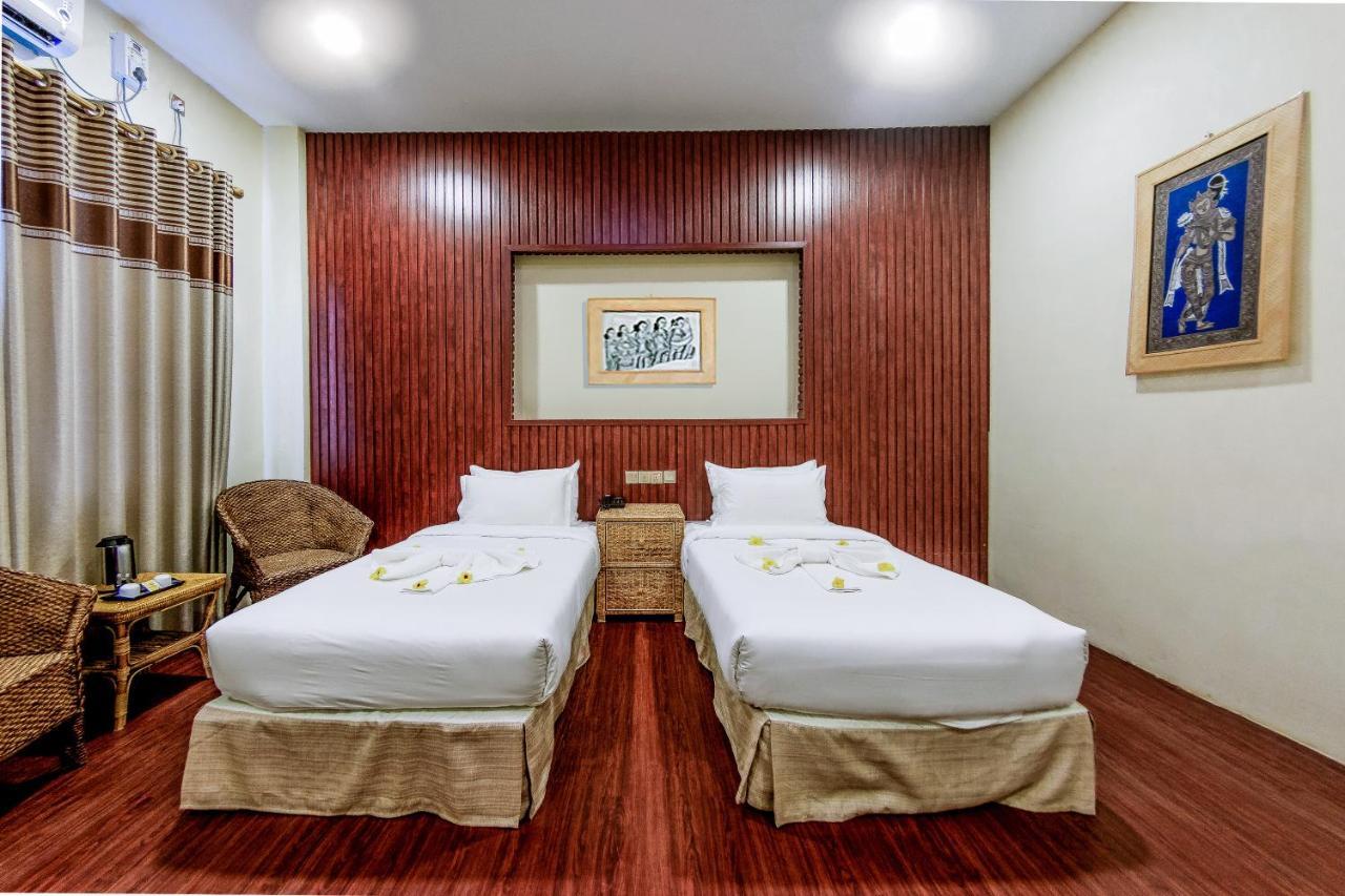 Royal Emerald River View Resort Баган Екстер'єр фото