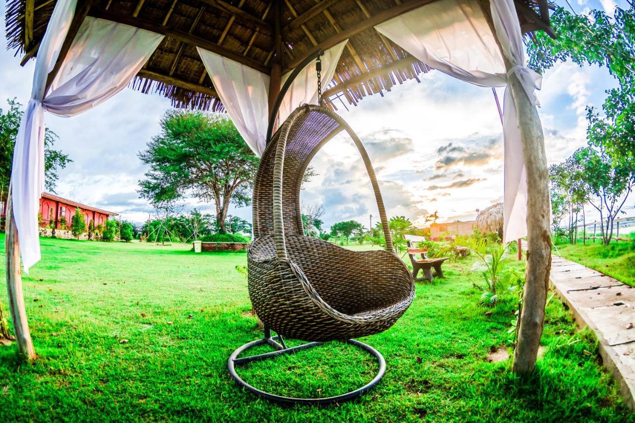 Royal Emerald River View Resort Баган Екстер'єр фото